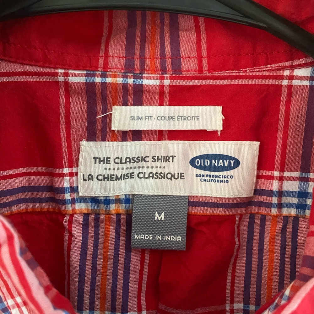 Old Navy - Men’s Red Plaid Buttoned down - Medium